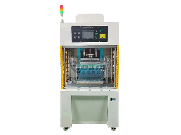 高周波熱壓機(jī)..jpg 高周波熱壓機(jī)..jpg